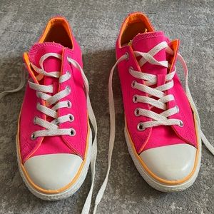 Limited edition colourful converse